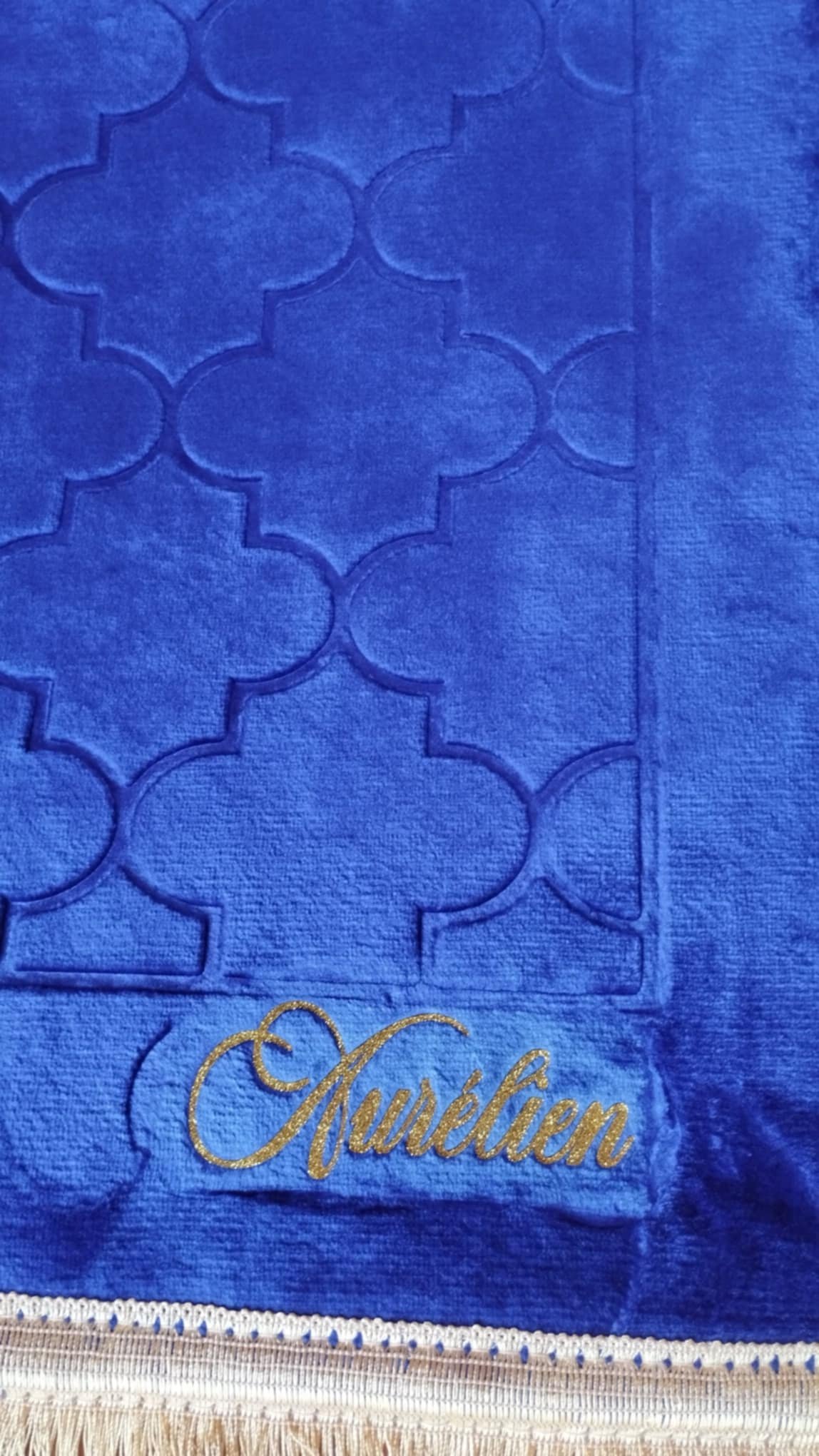 Tapis de Prière Personnalisé – Confort et Élégance pour vos Moments de Dévotion